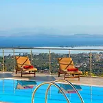 Rubini Villa *