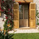 Rubini Villa